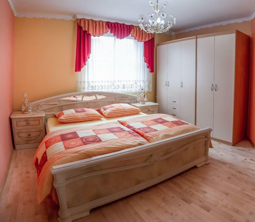 Apartma Ajda 코멘다 외부 사진