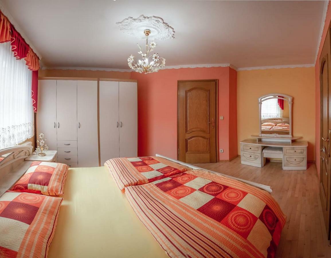 Apartma Ajda 코멘다 외부 사진